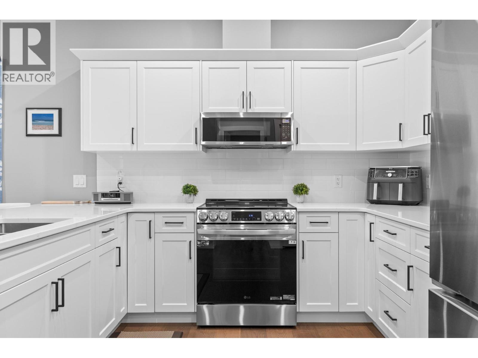 3763 St. James Drive, West Kelowna, British Columbia  V4T 0G3 - Photo 9 - 10396816