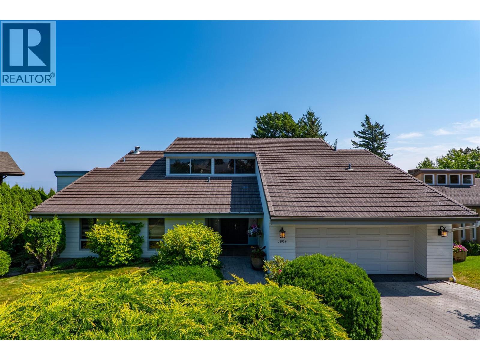 1809 Breakenridge Court, Kamloops, British Columbia  V2E 1W9 - Photo 1 - 10396764