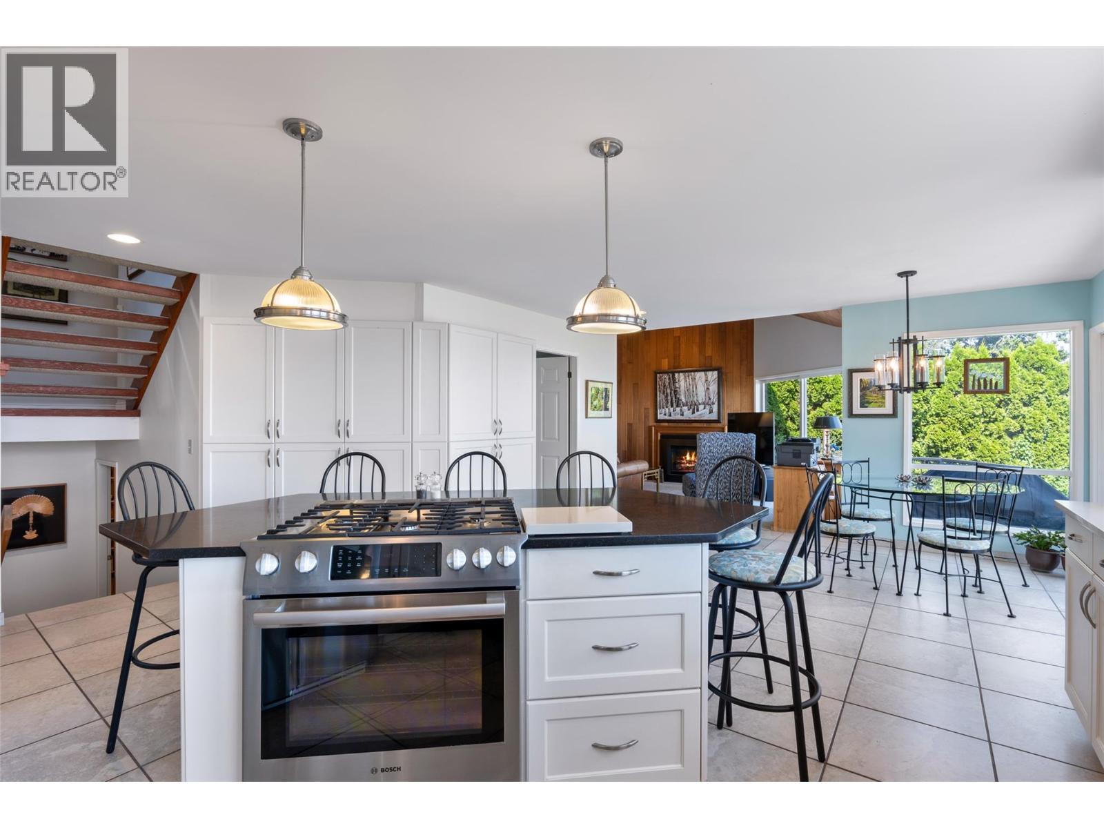 1809 Breakenridge Court, Kamloops, British Columbia  V2E 1W9 - Photo 10 - 10396764