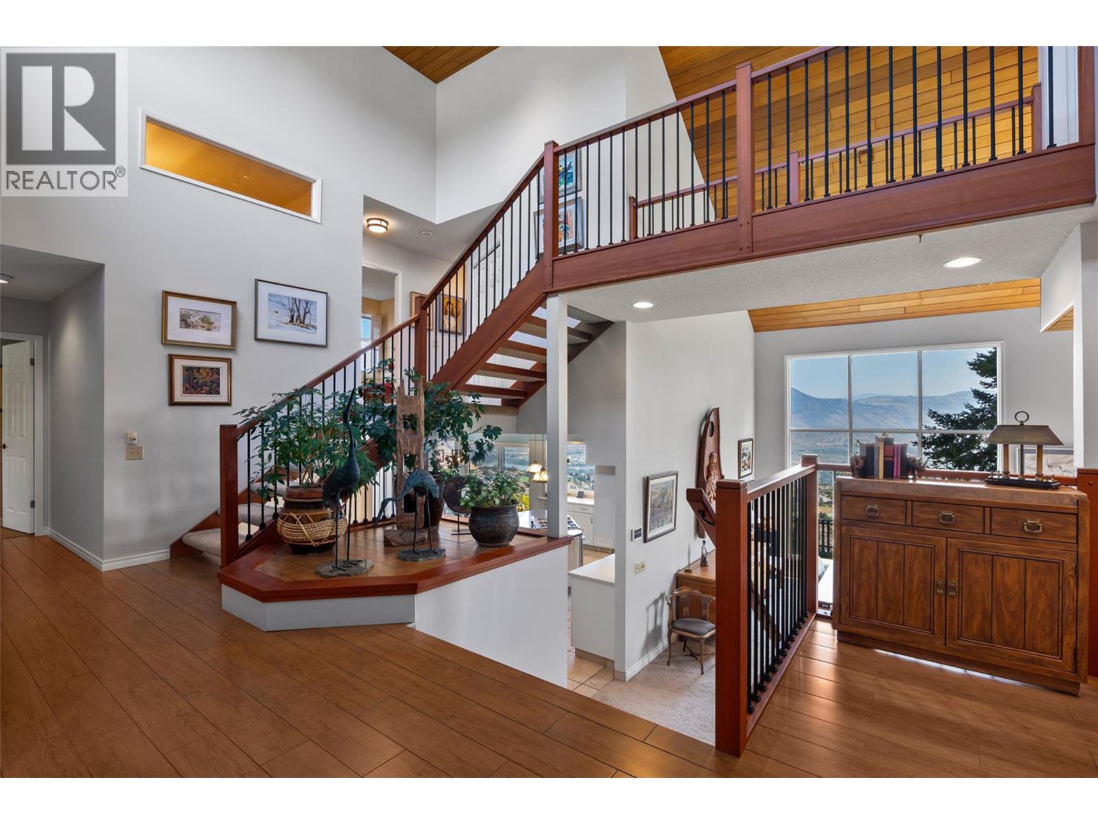 1809 Breakenridge Court, Kamloops, British Columbia  V2E 1W9 - Photo 3 - 10396764