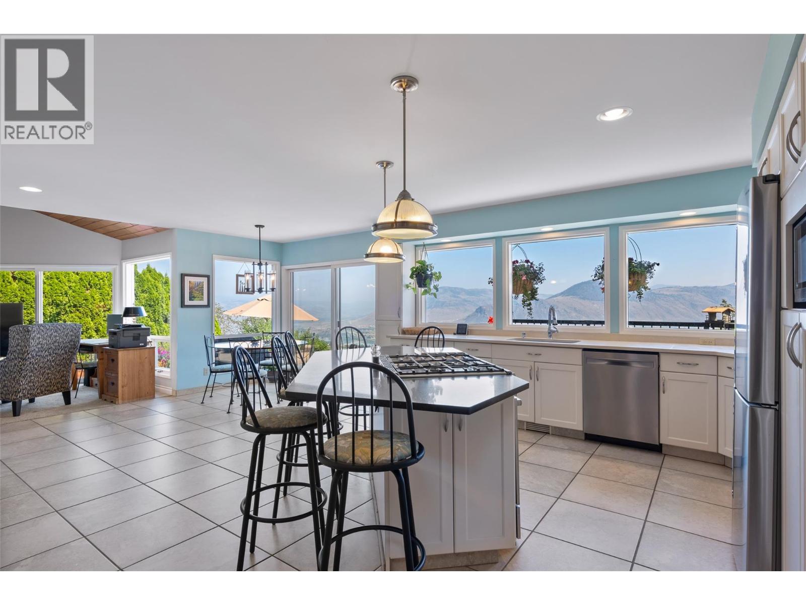 1809 Breakenridge Court, Kamloops, British Columbia  V2E 1W9 - Photo 9 - 10396764