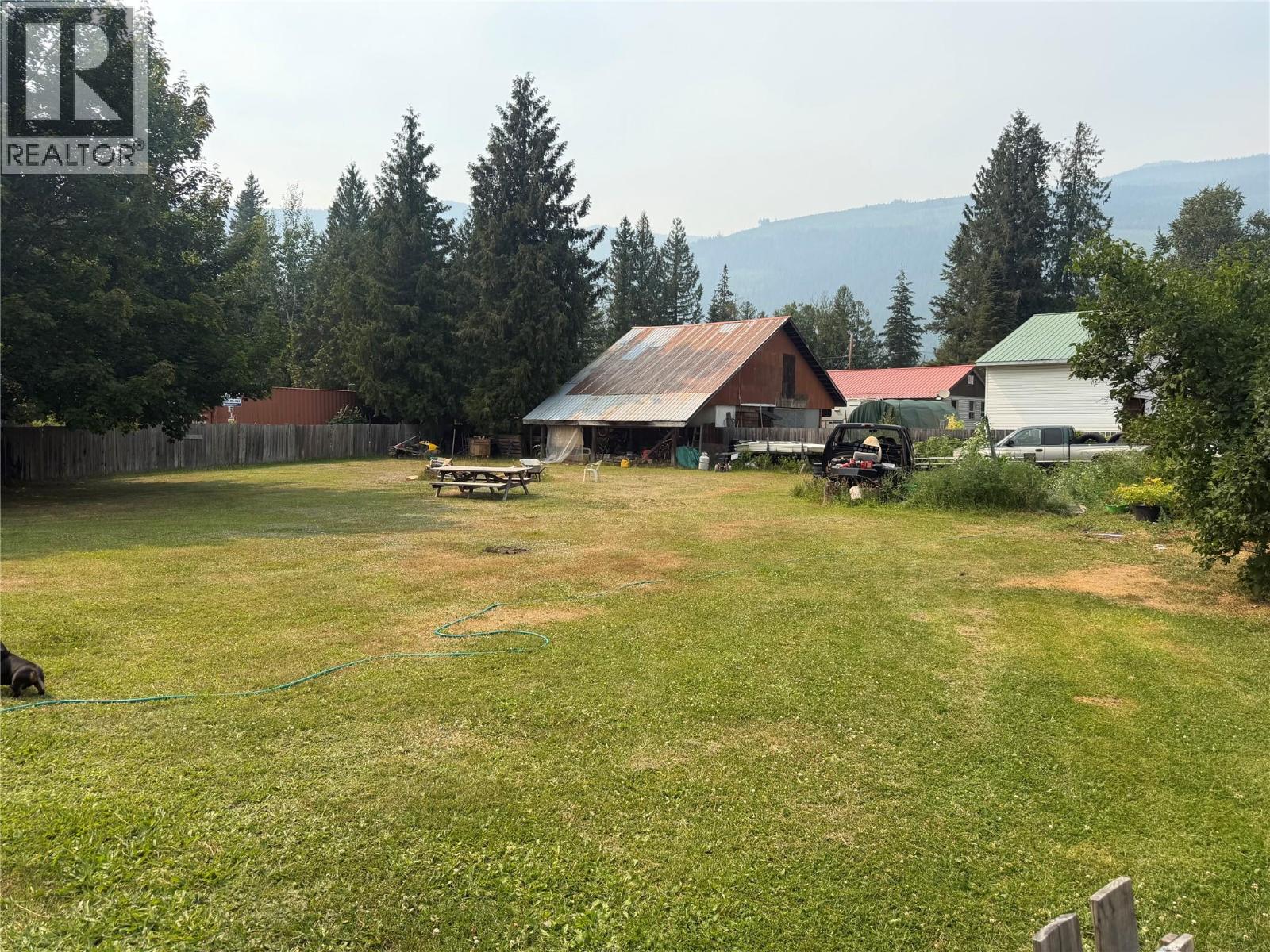 4243 Bloomquist Road, Malakwa, British Columbia  V0E 2J0 - Photo 1 - 10395632