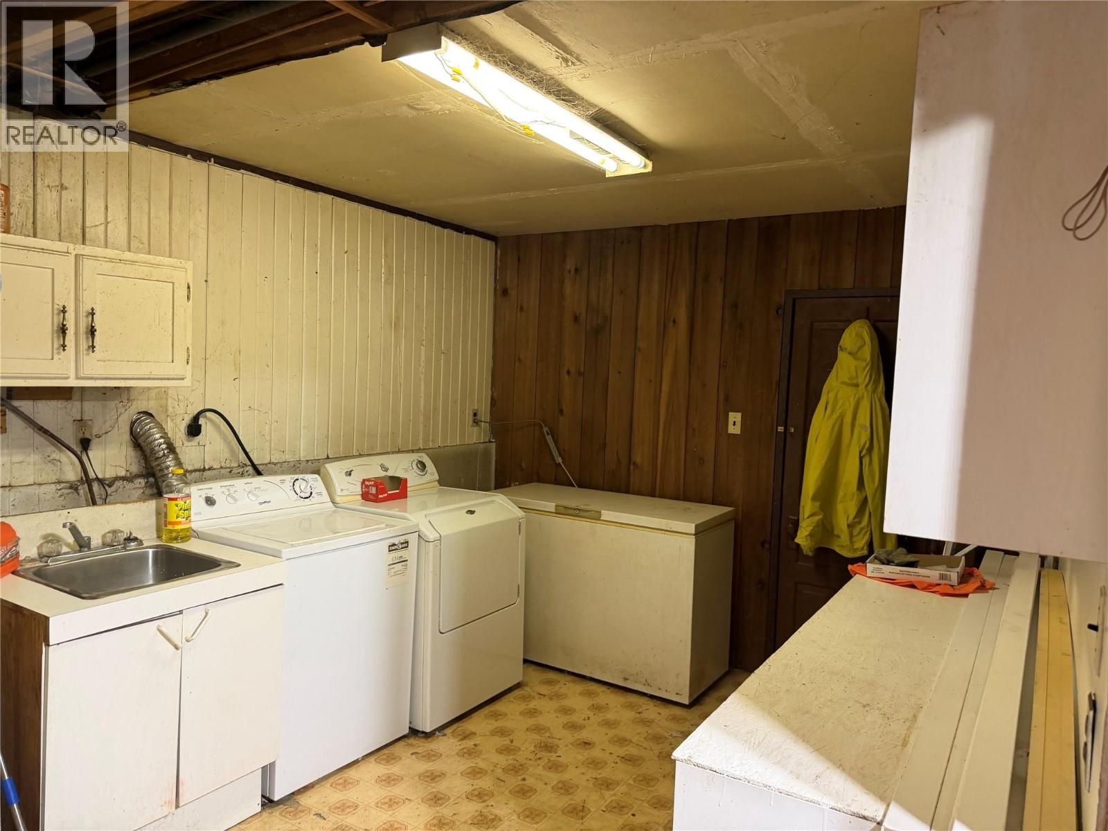 4243 Bloomquist Road, Malakwa, British Columbia  V0E 2J0 - Photo 11 - 10395632
