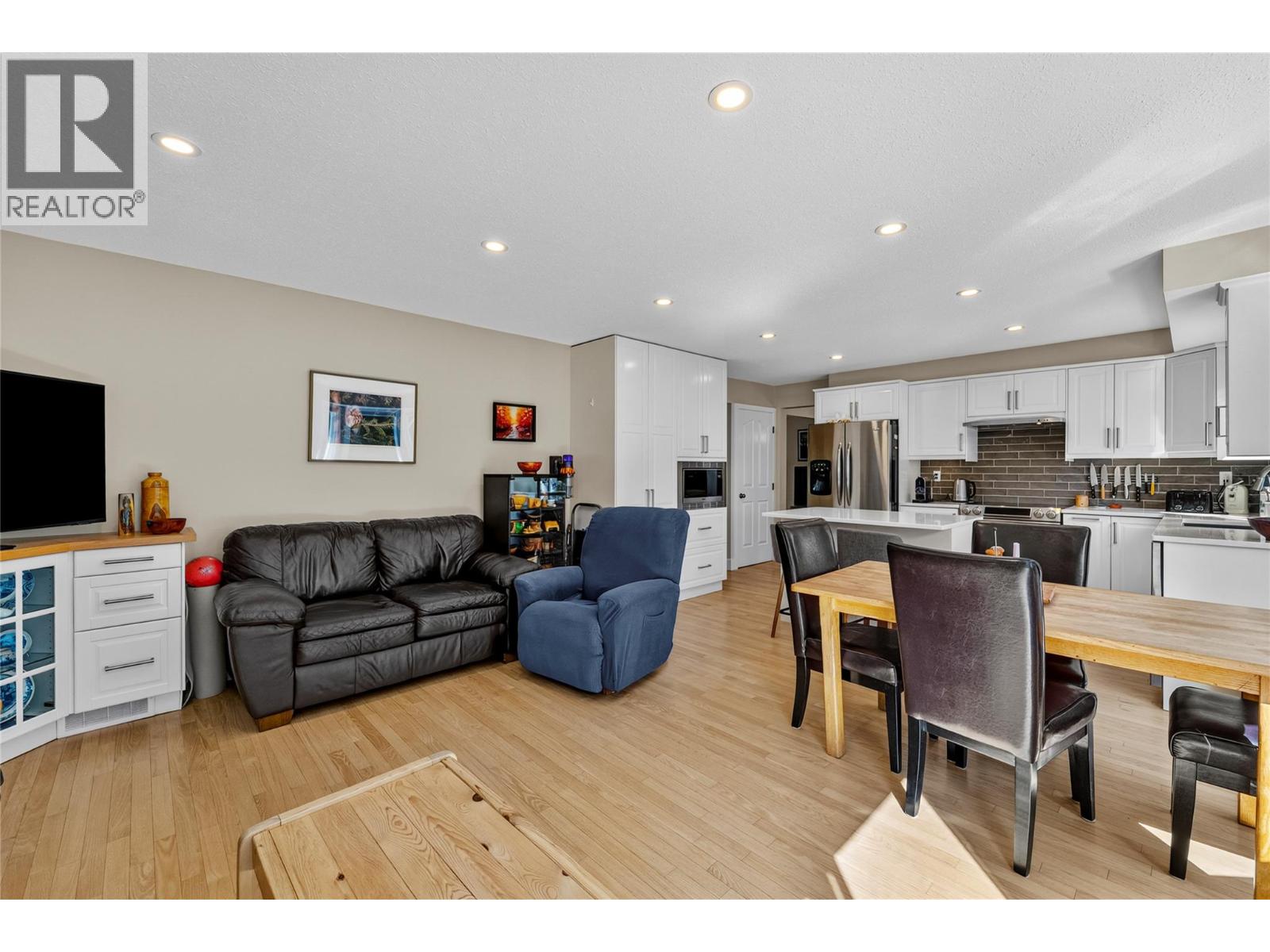2049 Tremerton Drive, Kamloops, British Columbia  V2E 2L1 - Photo 15 - 10396730