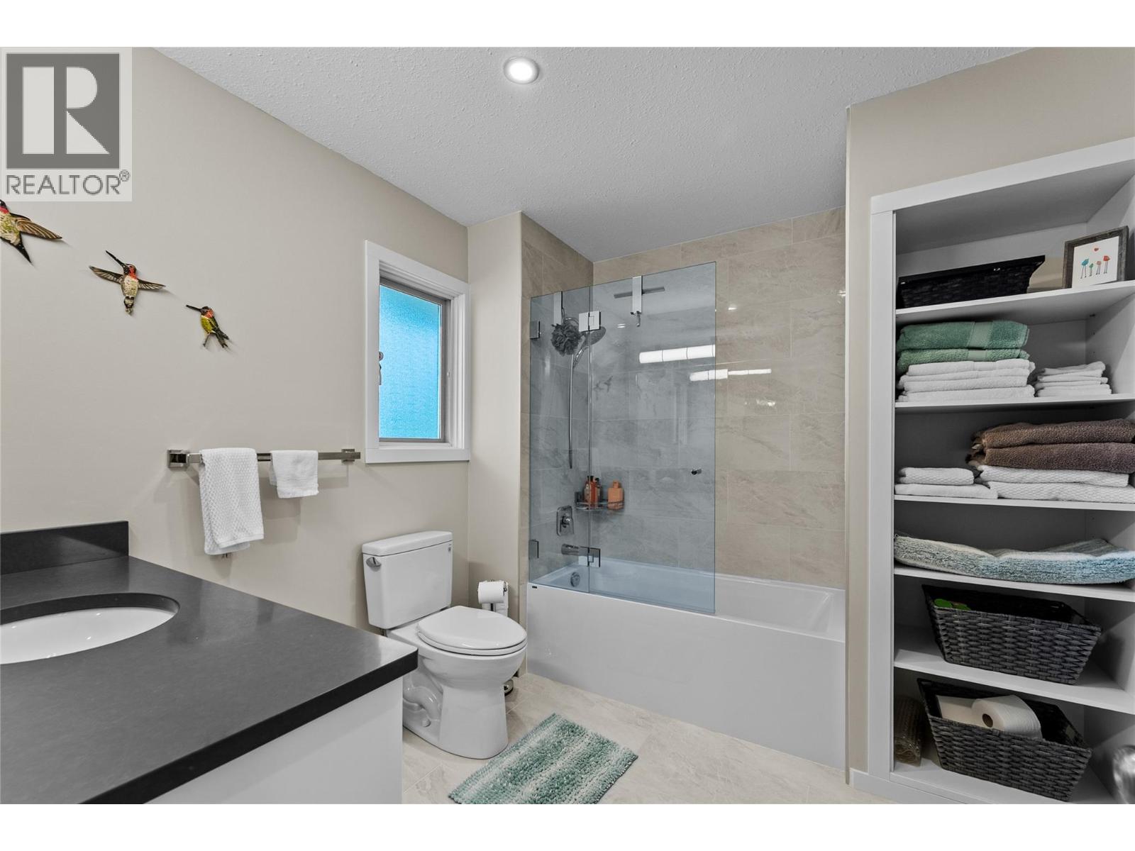2049 Tremerton Drive, Kamloops, British Columbia  V2E 2L1 - Photo 33 - 10396730
