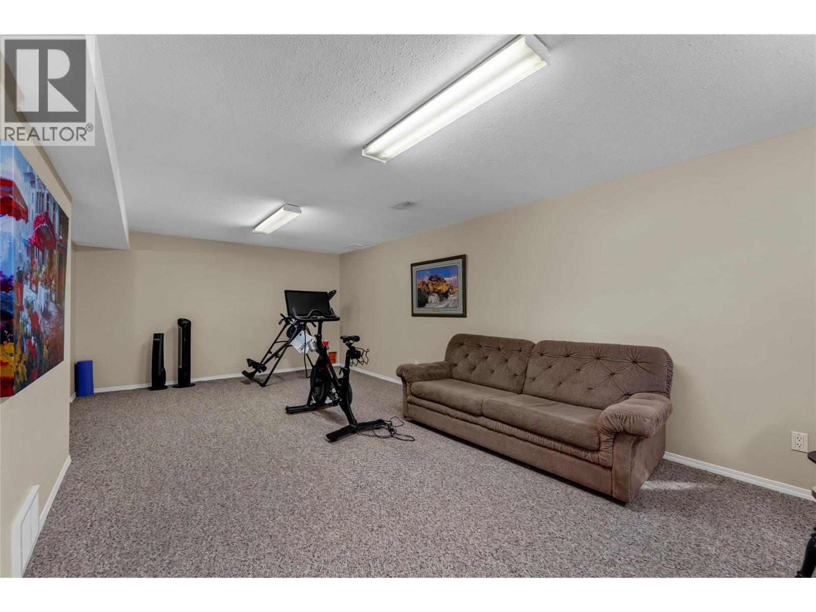 2049 Tremerton Drive, Kamloops, British Columbia  V2E 2L1 - Photo 37 - 10396730