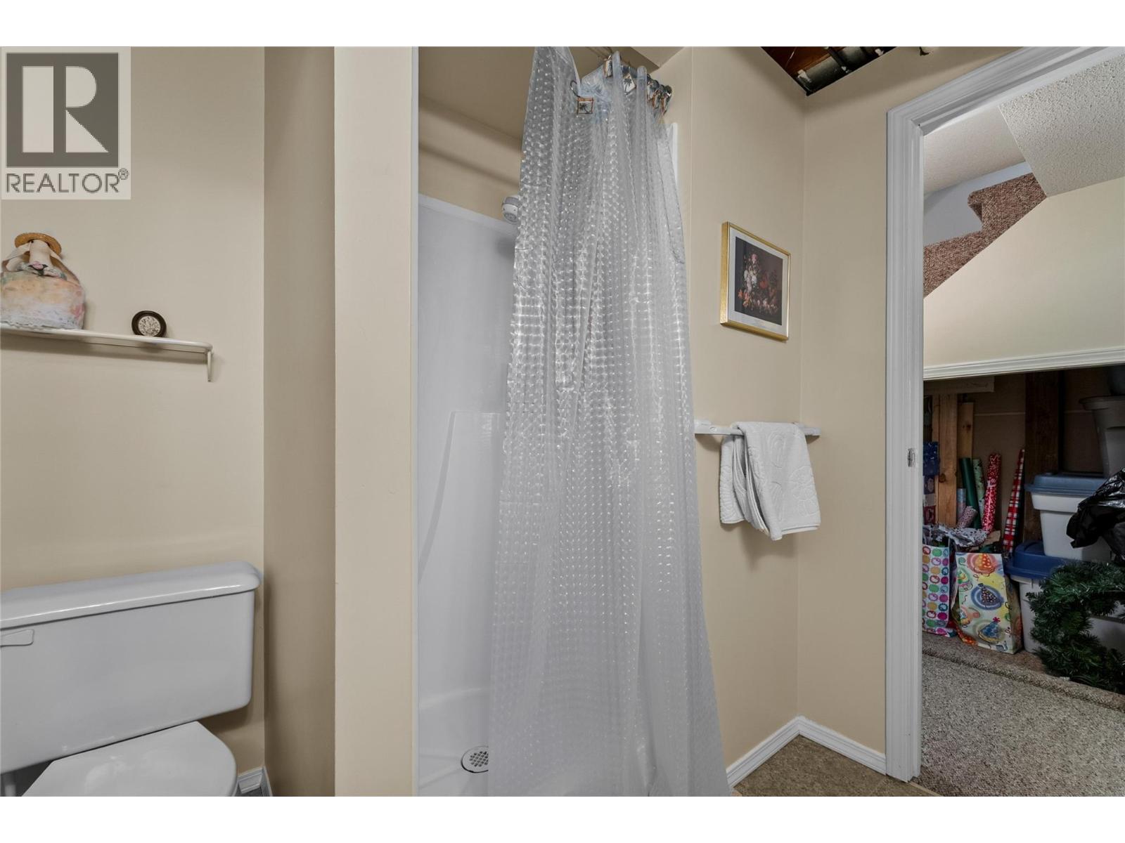 2049 Tremerton Drive, Kamloops, British Columbia  V2E 2L1 - Photo 41 - 10396730