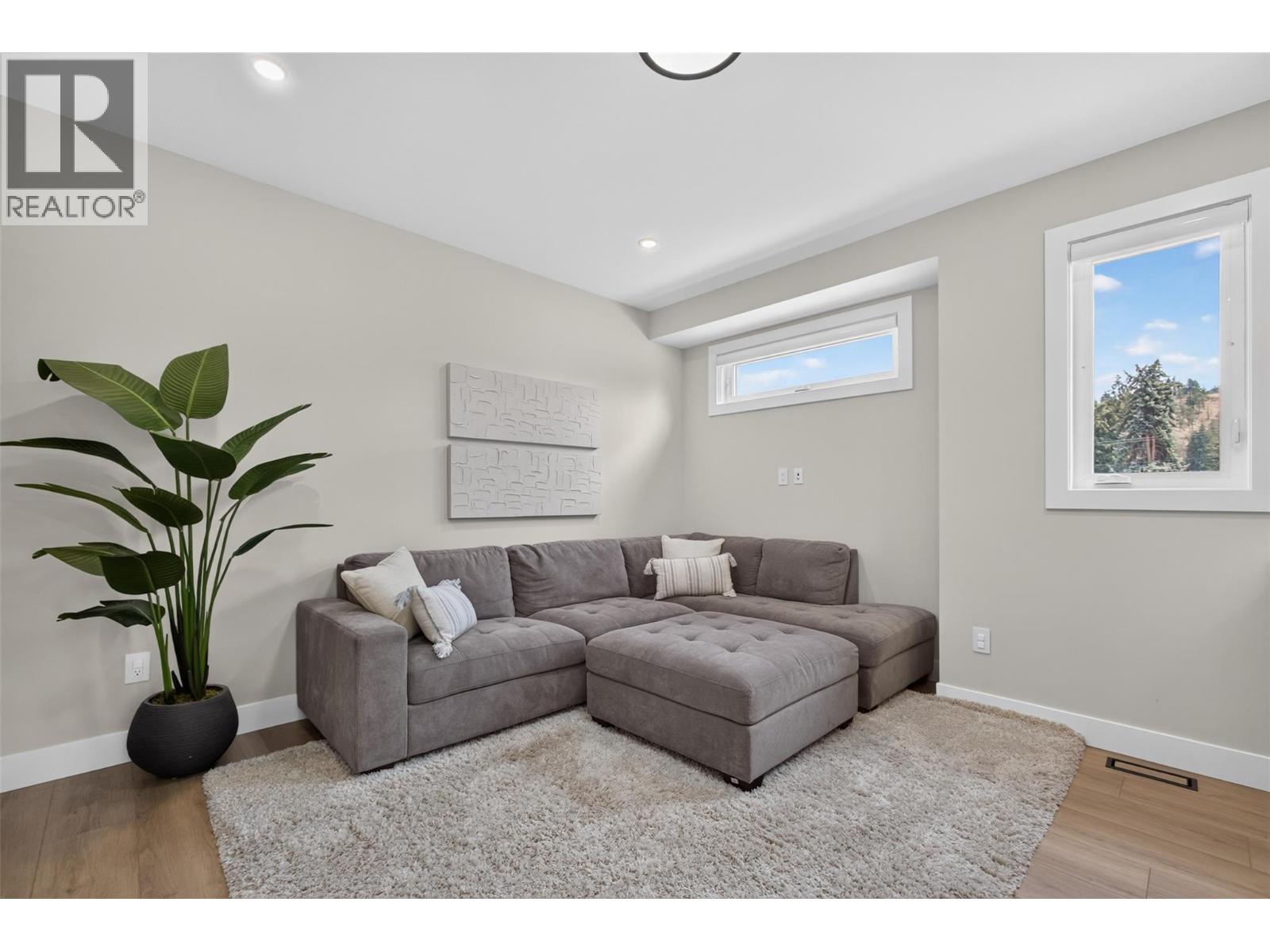 707 Raymer Road, Kelowna, British Columbia  V1W 1H6 - Photo 24 - 10396474