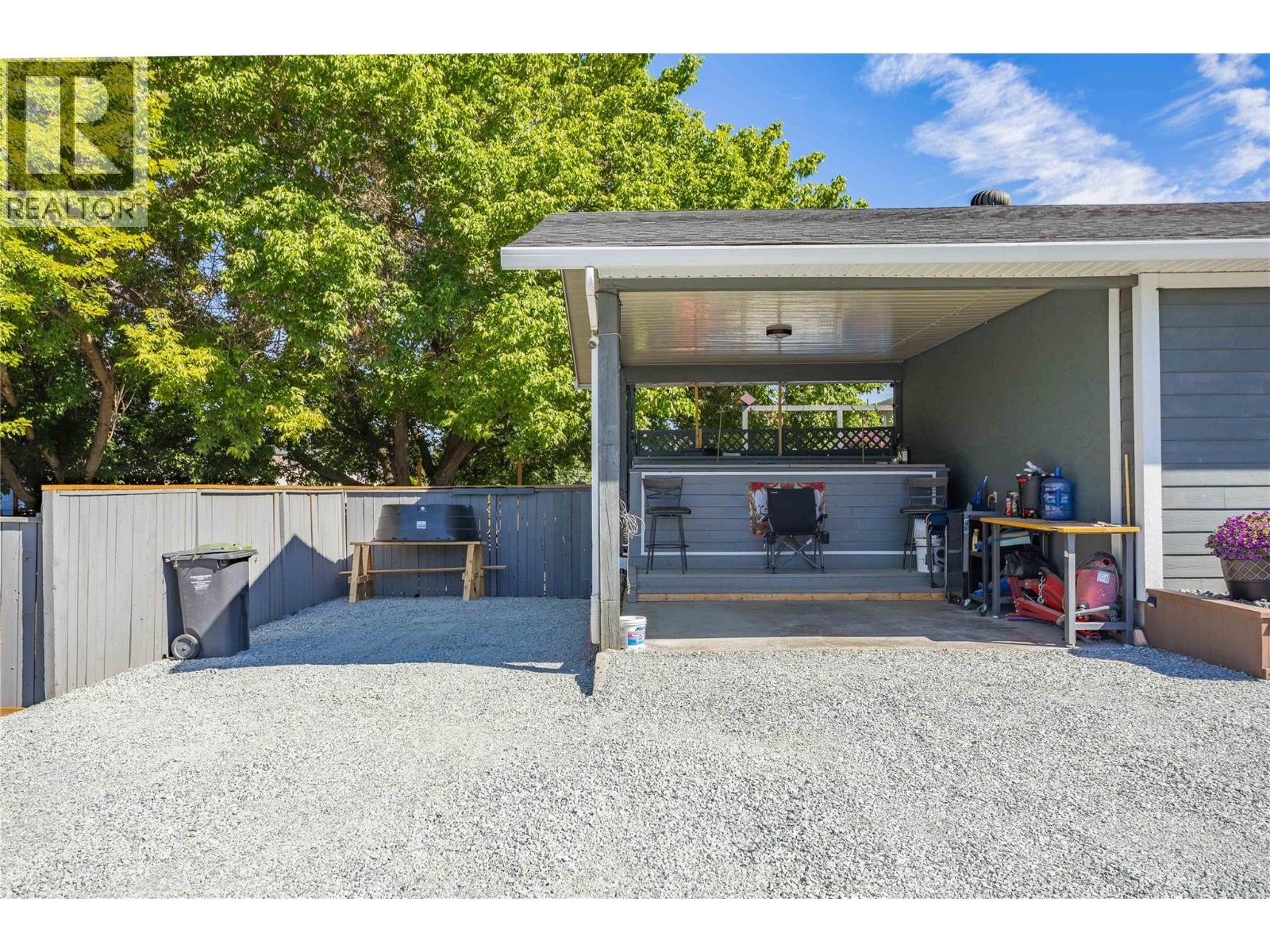 640 Myron Road, Kelowna, British Columbia  V1X 6V3 - Photo 13 - 10395184