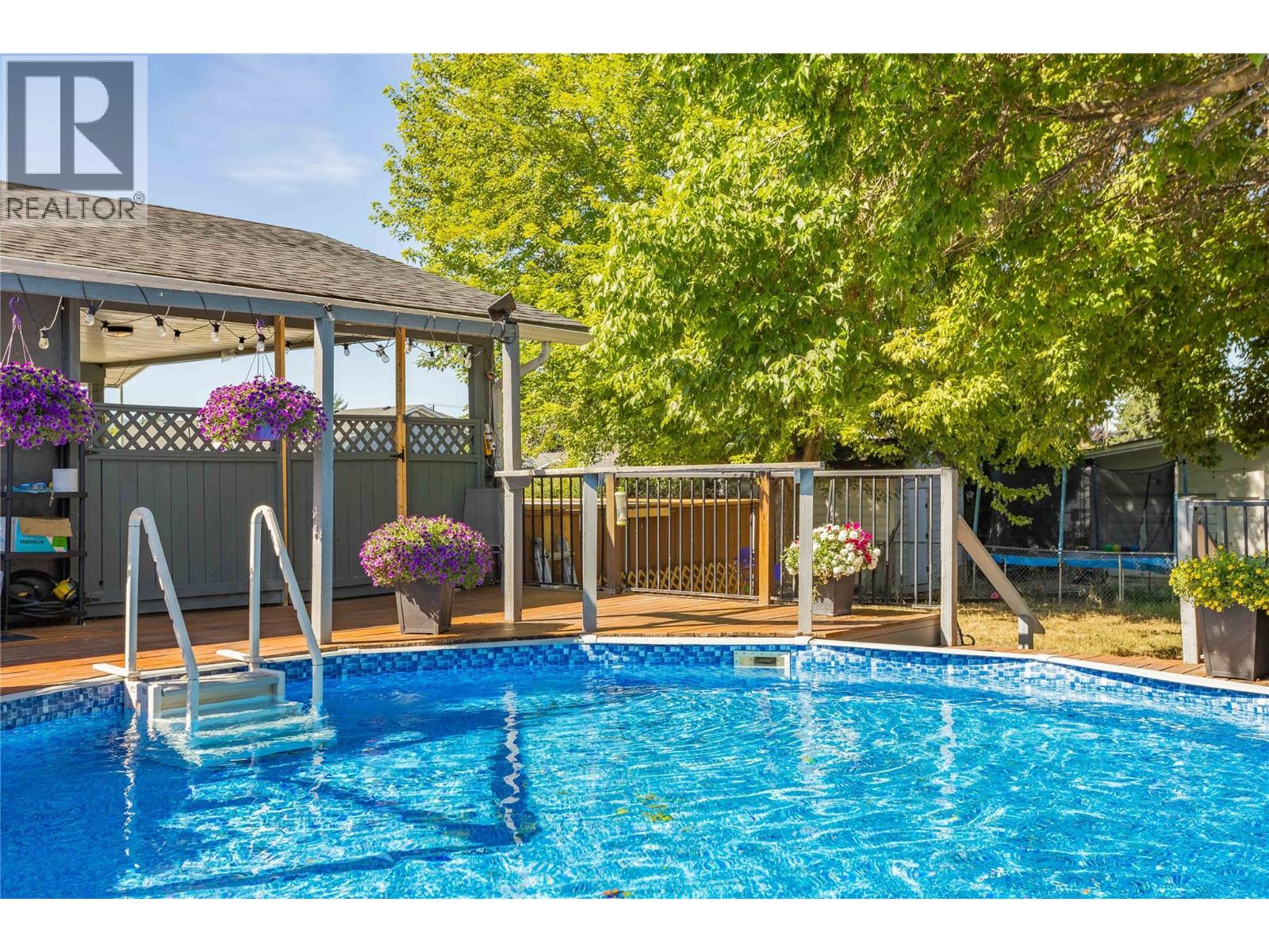 640 Myron Road, Kelowna, British Columbia  V1X 6V3 - Photo 53 - 10395184