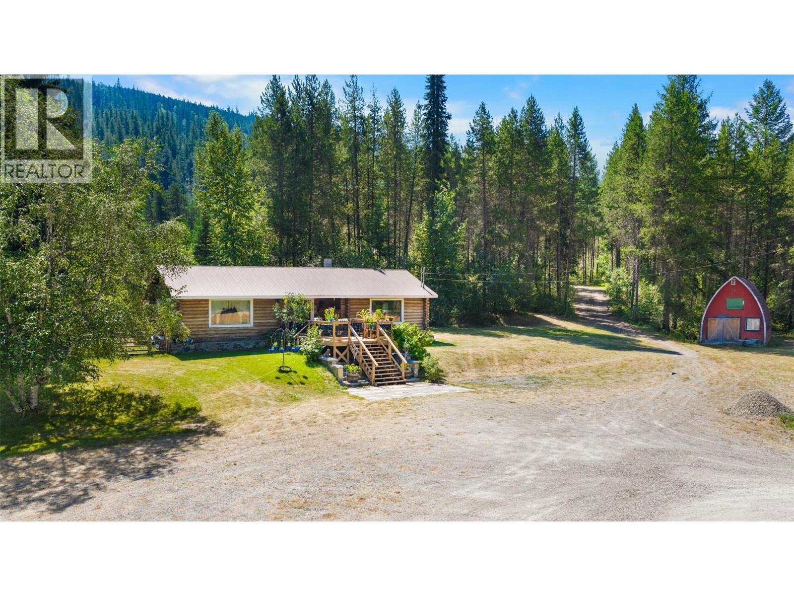 9889 Highway 3/95, Yahk, British Columbia  V0B 2P0 - Photo 58 - 10396288
