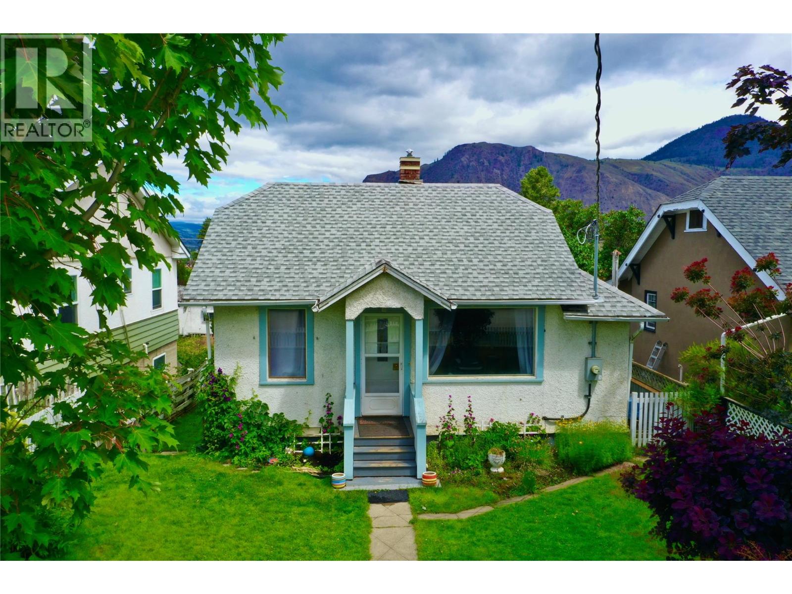 960 Nicola Street, Kamloops, British Columbia  V2C 2R9 - Photo 1 - 10396735