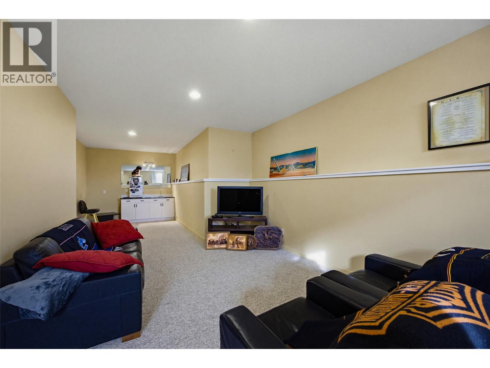 3744 Navatanee Drive, Kamloops, British Columbia  V2H 1S1 - Photo 17 - 10396748