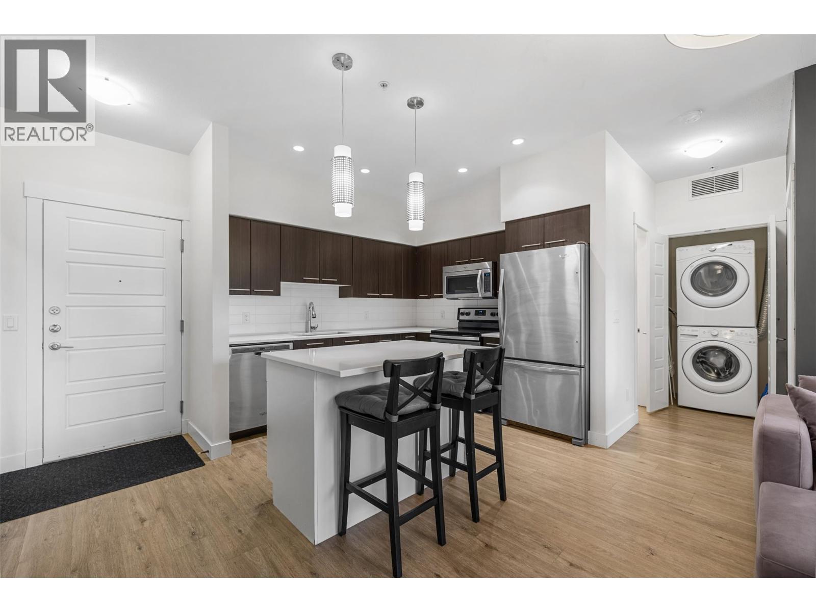 985 Academy Way Unit# 104, Kelowna, British Columbia  V1V 3C8 - Photo 5 - 10396551