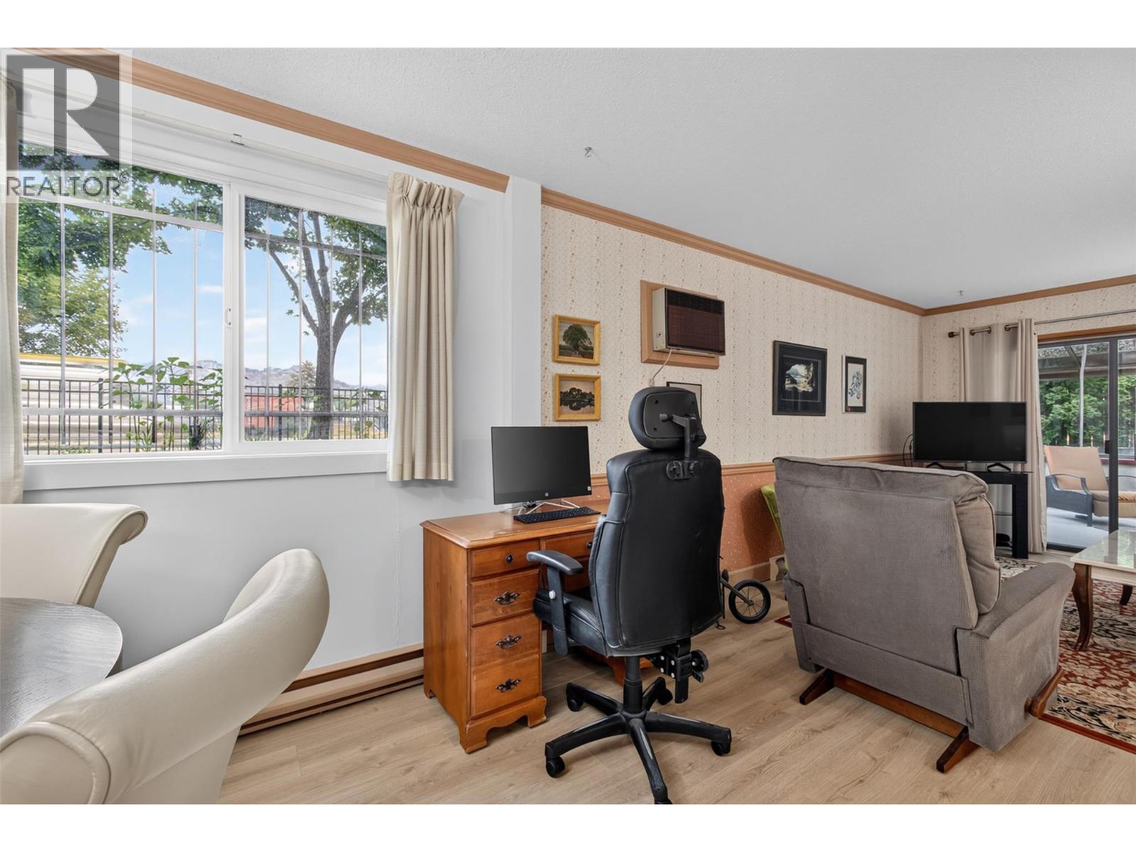 1229 Bernard Avenue Unit# 102, Kelowna, British Columbia  V1Y 6R3 - Photo 16 - 10396094