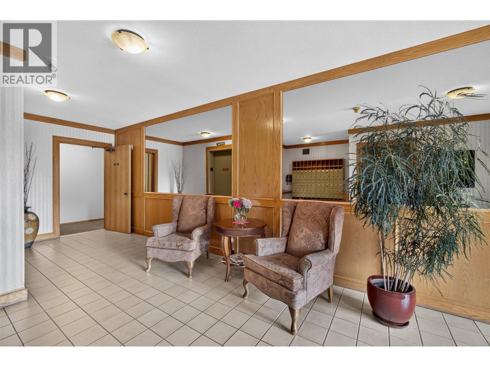1229 Bernard Avenue Unit# 102, Kelowna, British Columbia  V1Y 6R3 - Photo 26 - 10396094