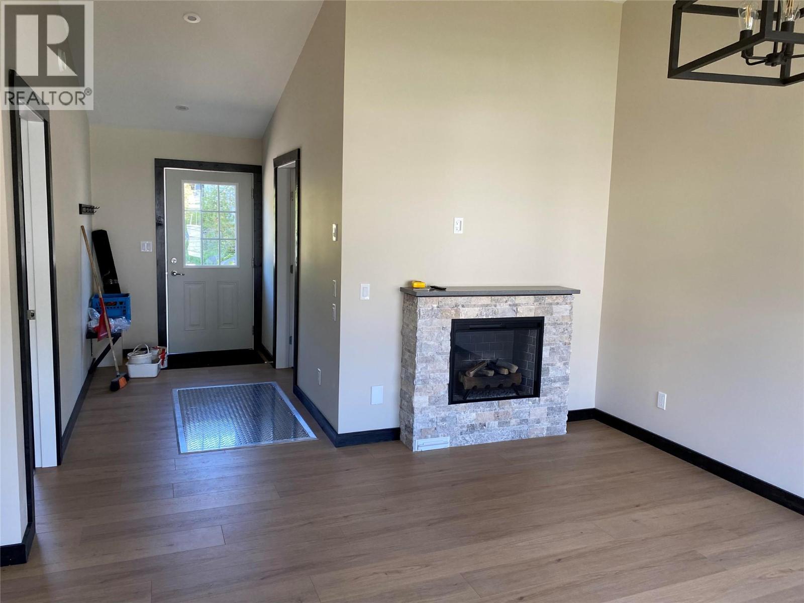 611 Casley Court Unit# 2, New Denver, British Columbia  V0G 1S1 - Photo 6 - 10396514