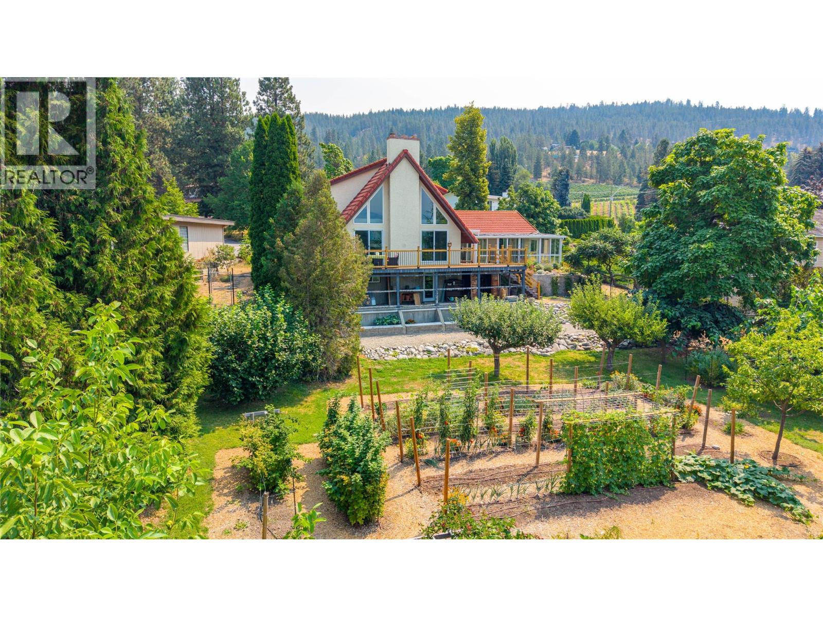 3015 Ponderosa Drive, Naramata, British Columbia  V0H 1N1 - Photo 2 - 10396746
