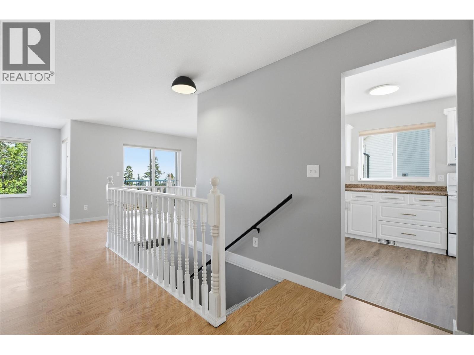 913 Greystone Crescent, Kamloops, British Columbia  V1S 1K7 - Photo 18 - 10396639