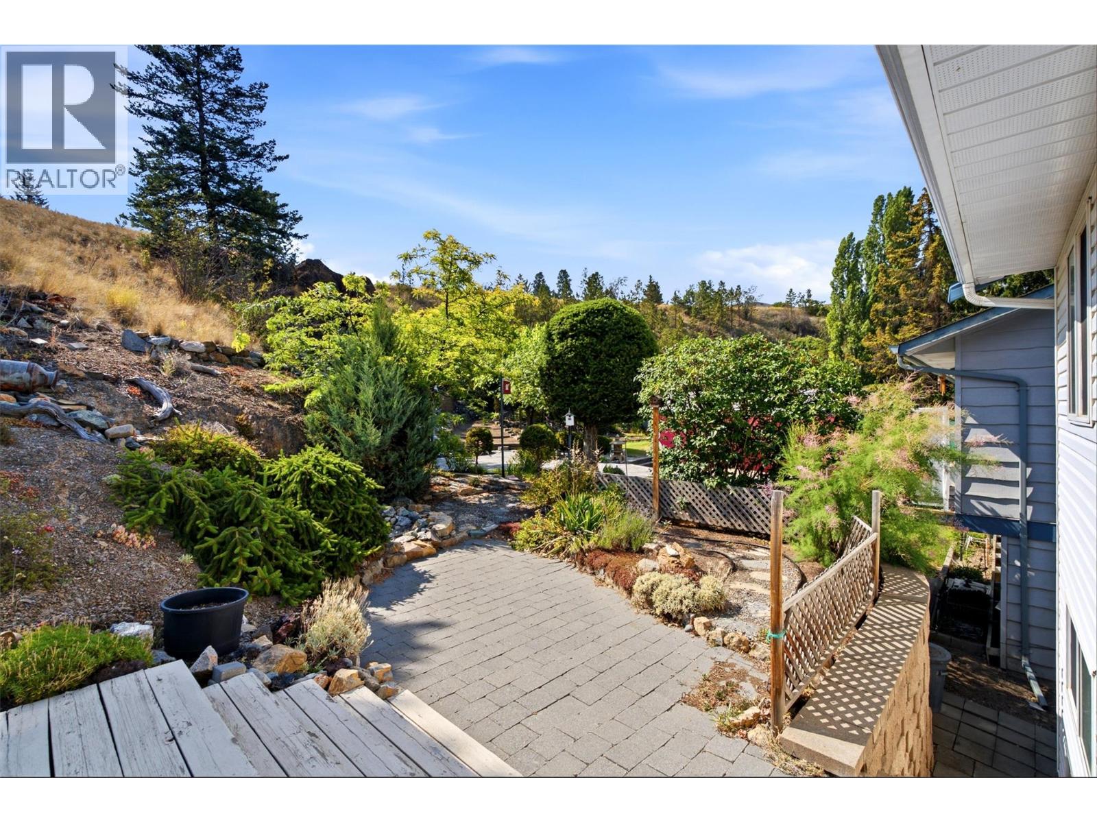 913 Greystone Crescent, Kamloops, British Columbia  V1S 1K7 - Photo 37 - 10396639