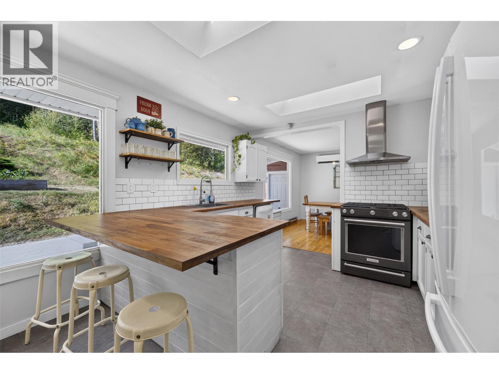 450 20 Avenue Sw, Salmon Arm, British Columbia  V1E 1T6 - Photo 17 - 10396607