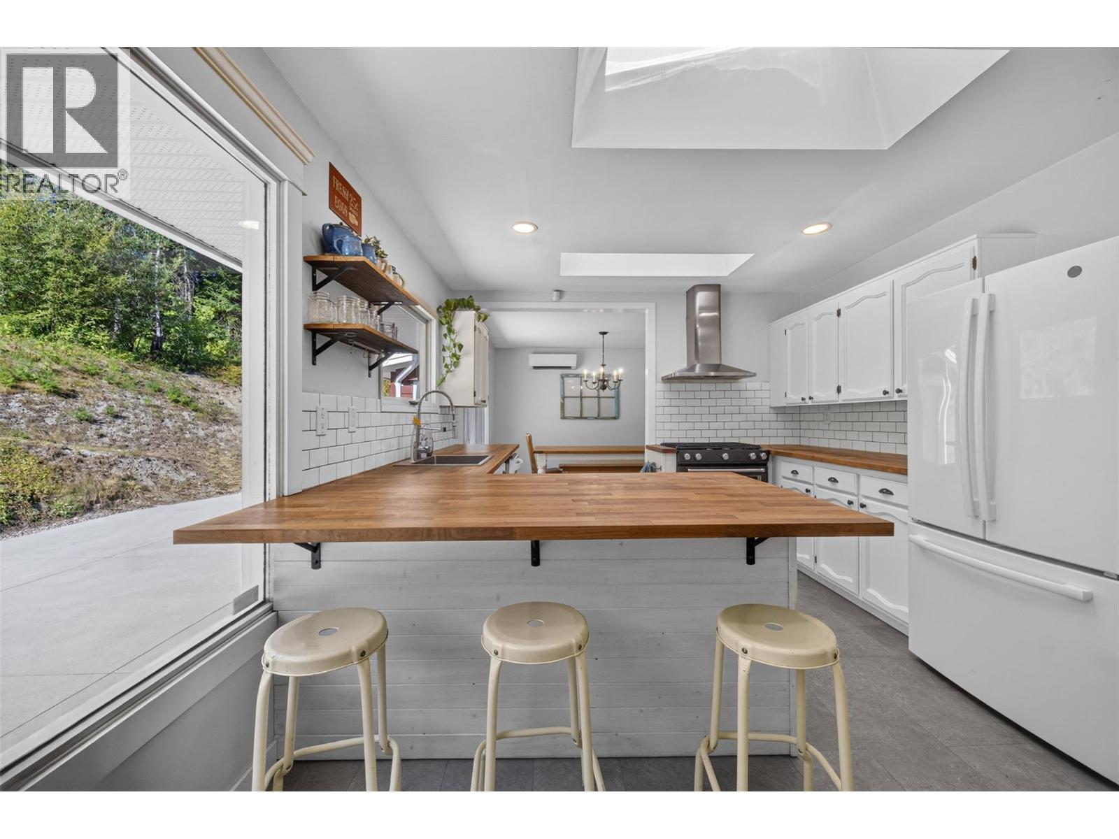 450 20 Avenue Sw, Salmon Arm, British Columbia  V1E 1T6 - Photo 18 - 10396607