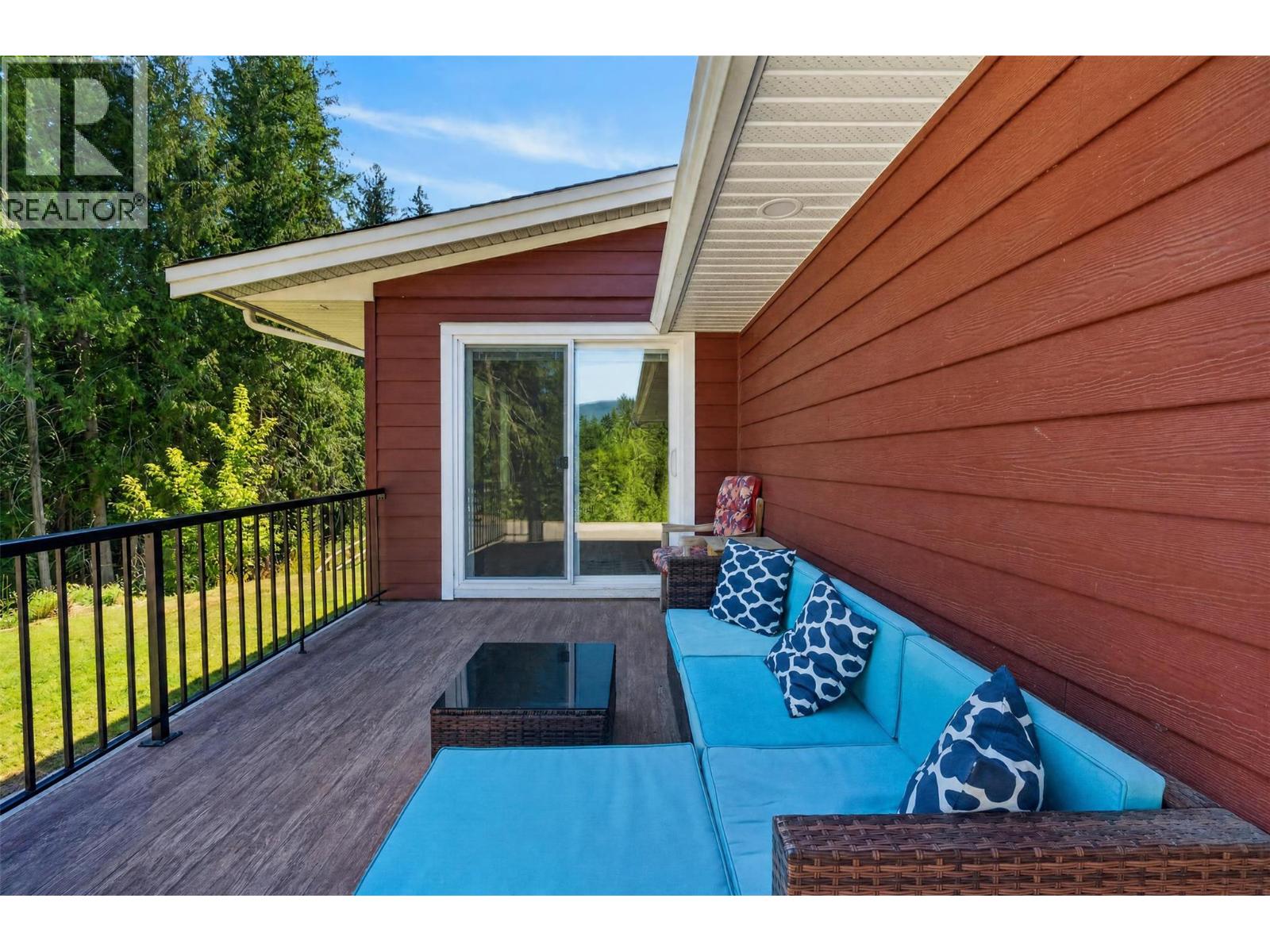 450 20 Avenue Sw, Salmon Arm, British Columbia  V1E 1T6 - Photo 38 - 10396607