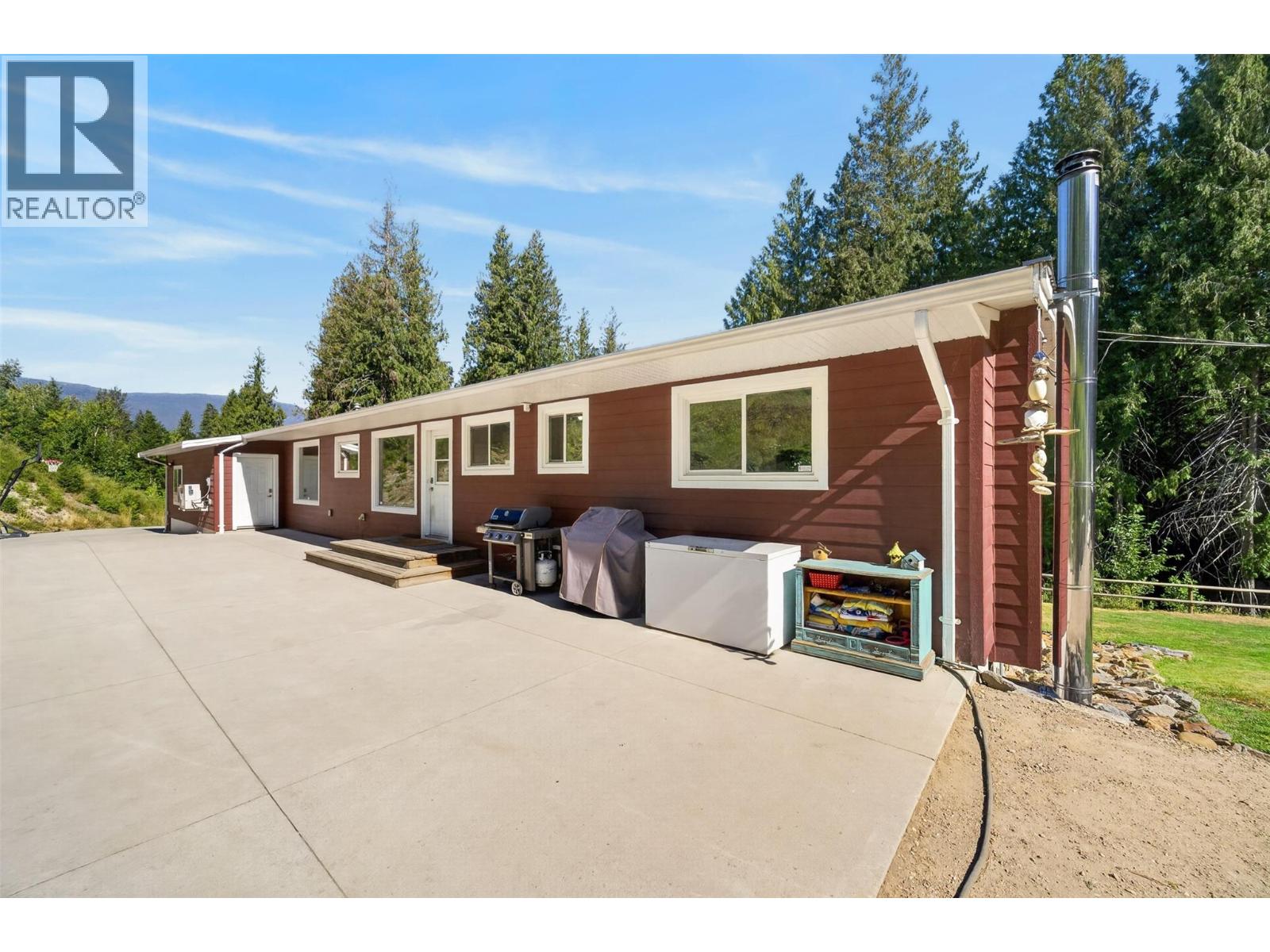 450 20 Avenue Sw, Salmon Arm, British Columbia  V1E 1T6 - Photo 45 - 10396607