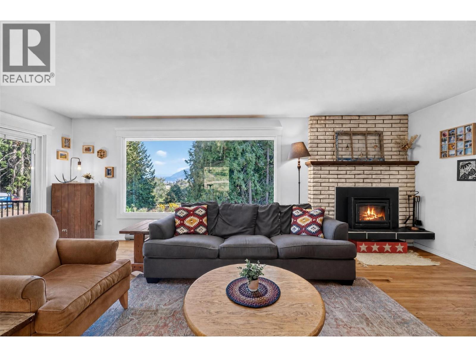 450 20 Avenue Sw, Salmon Arm, British Columbia  V1E 1T6 - Photo 6 - 10396607