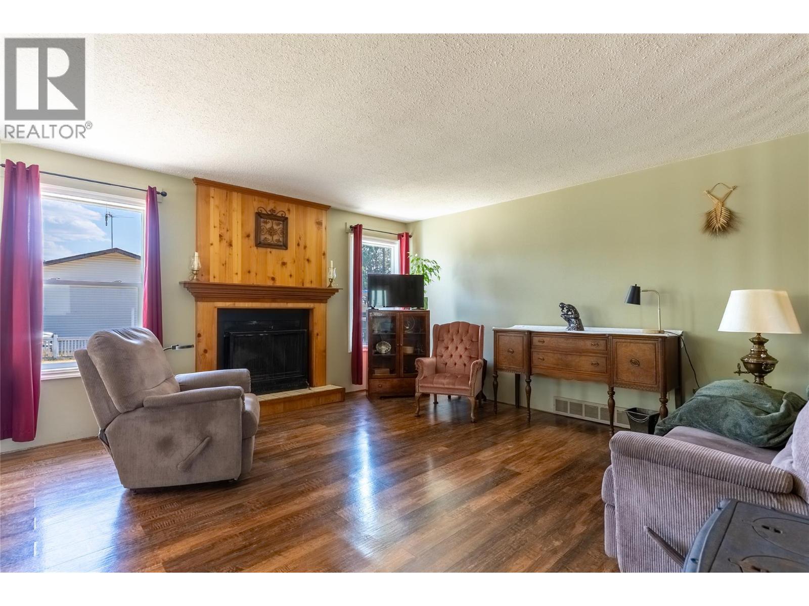 297 Chestnut Court, Logan Lake, British Columbia  V0K 1W0 - Photo 3 - 10396358