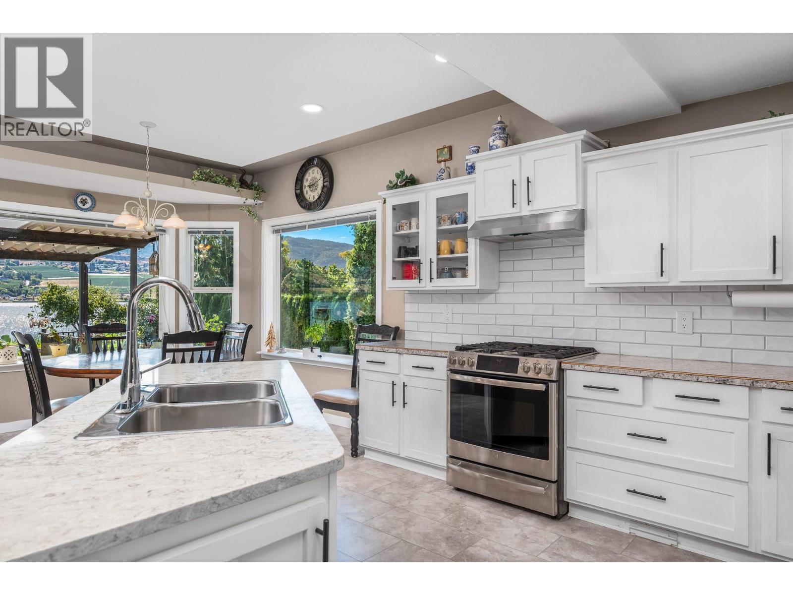 7185 Old Kamloops Road, Vernon, British Columbia  V1H 1W6 - Photo 12 - 10396146