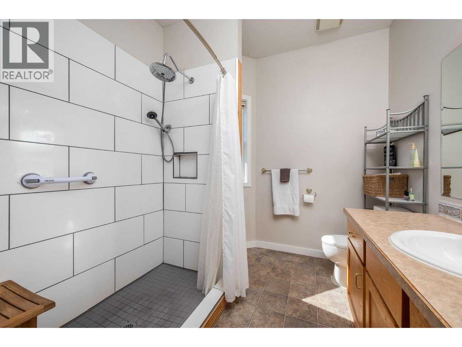 7185 Old Kamloops Road, Vernon, British Columbia  V1H 1W6 - Photo 20 - 10396146