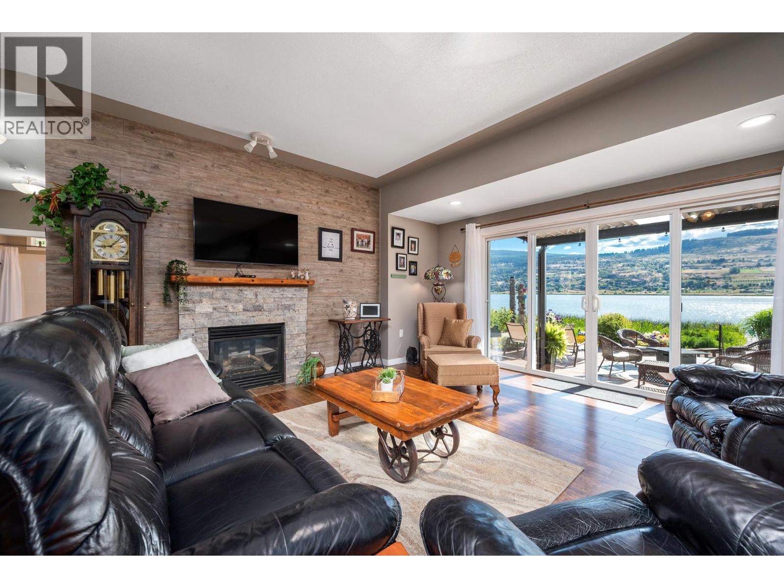 7185 Old Kamloops Road, Vernon, British Columbia  V1H 1W6 - Photo 7 - 10396146
