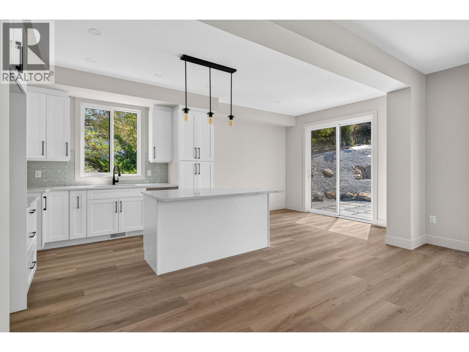 485 Sheila Crescent, Kelowna, British Columbia  V1W 4L8 - Photo 13 - 10396827