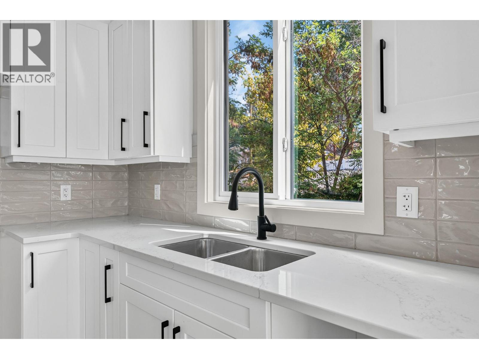 485 Sheila Crescent, Kelowna, British Columbia  V1W 4L8 - Photo 16 - 10396827