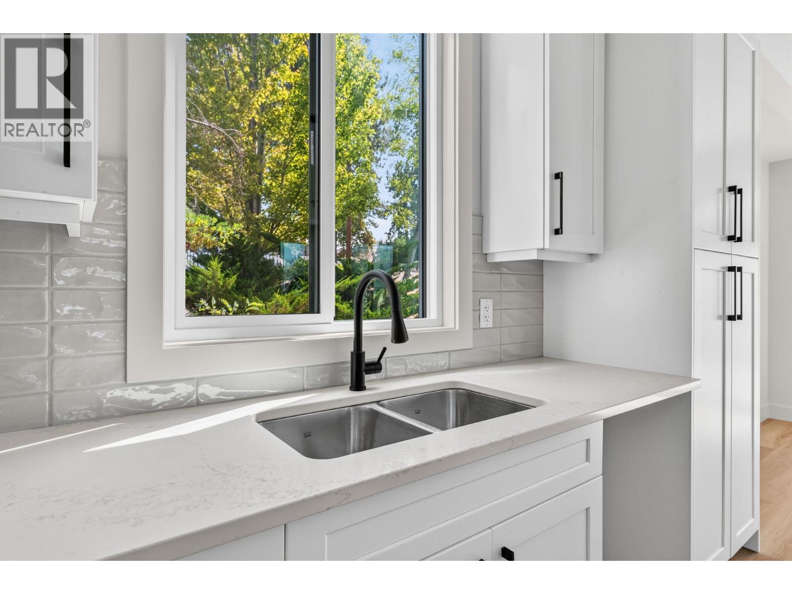 485 Sheila Crescent, Kelowna, British Columbia  V1W 4L8 - Photo 17 - 10396827