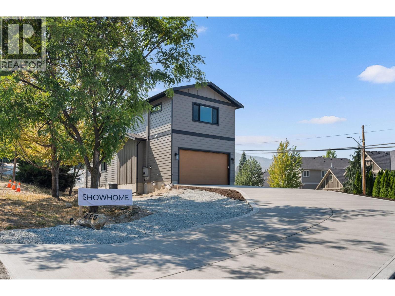 485 Sheila Crescent, Kelowna, British Columbia  V1W 4L8 - Photo 4 - 10396827