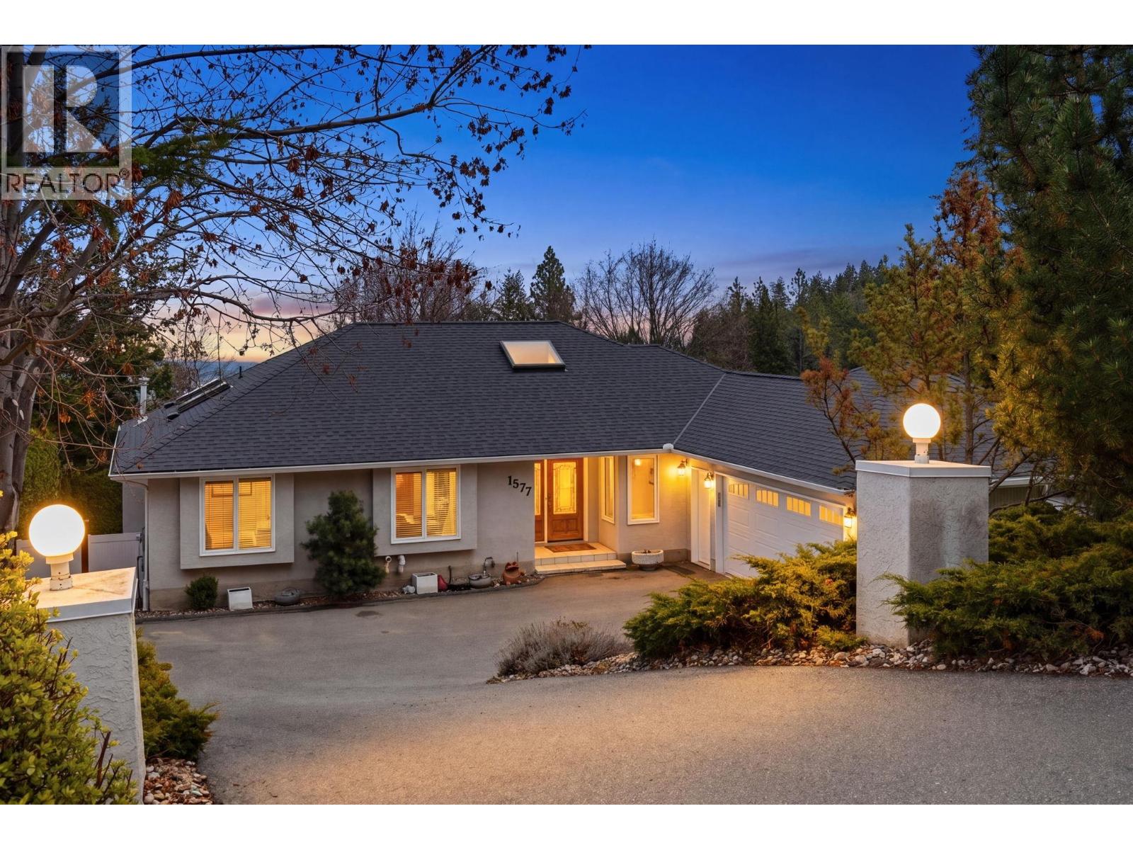 1577 Klein Road, West Kelowna, British Columbia  V1Z 3H5 - Photo 3 - 10396879