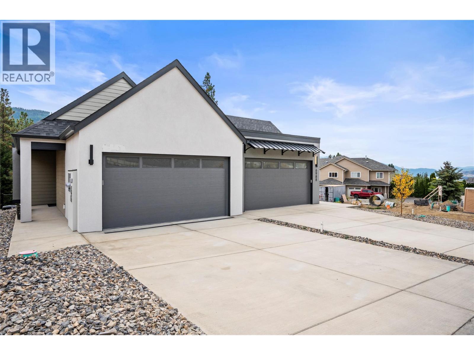7060 Manning Place, Vernon, British Columbia  V1B 0B6 - Photo 1 - 10396855