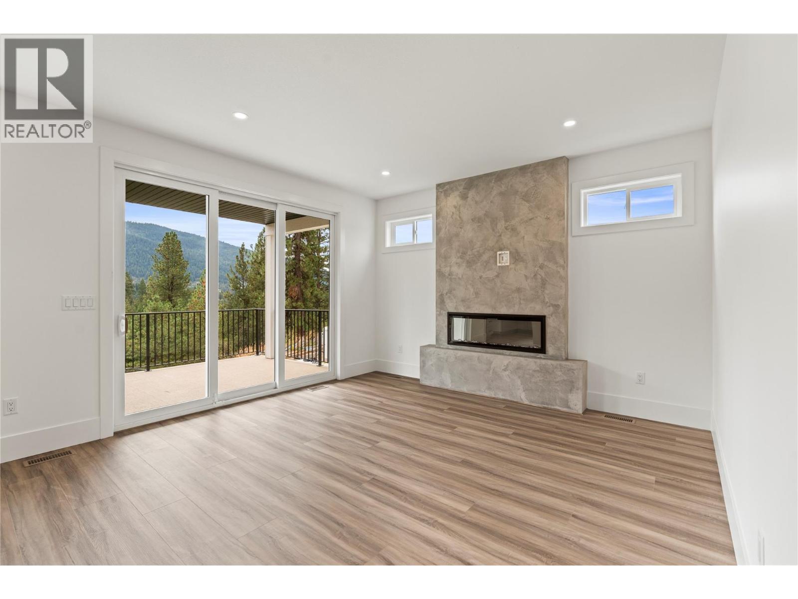 7060 Manning Place, Vernon, British Columbia  V1B 0B6 - Photo 17 - 10396855