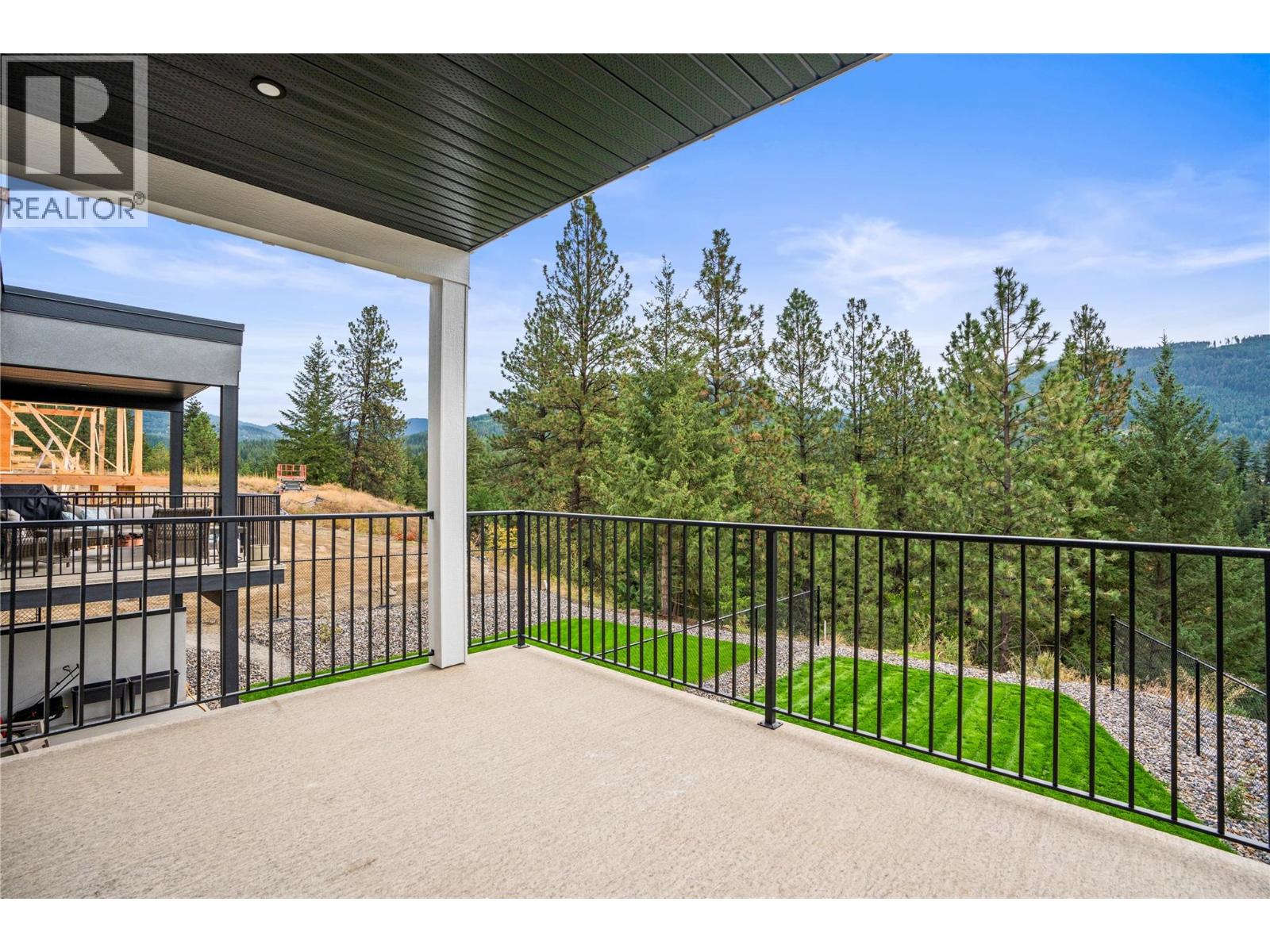 7060 Manning Place, Vernon, British Columbia  V1B 0B6 - Photo 20 - 10396855