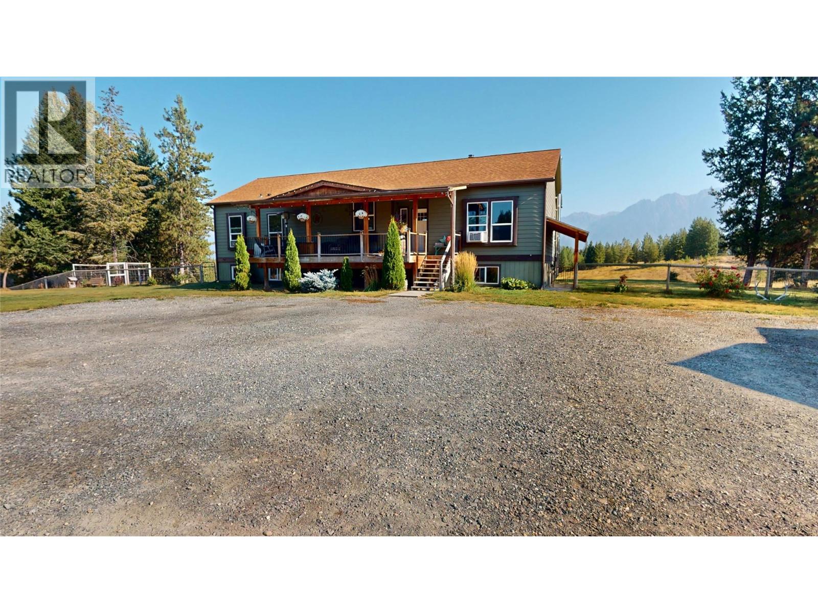 7229 3/93 Highway, Cranbrook, British Columbia  V1C 7B2 - Photo 2 - 10396829