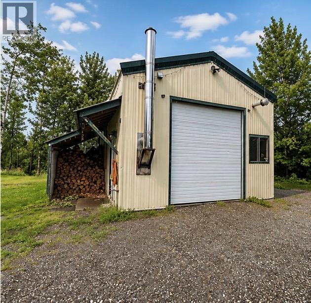 4604 47 Avenue Ne, Chetwynd, British Columbia  V0C 1J0 - Photo 11 - 10396889