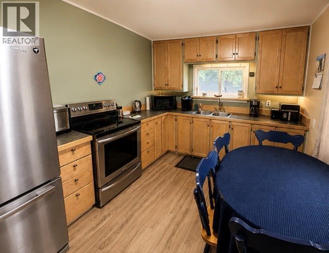 4604 47 Avenue Ne, Chetwynd, British Columbia  V0C 1J0 - Photo 2 - 10396889