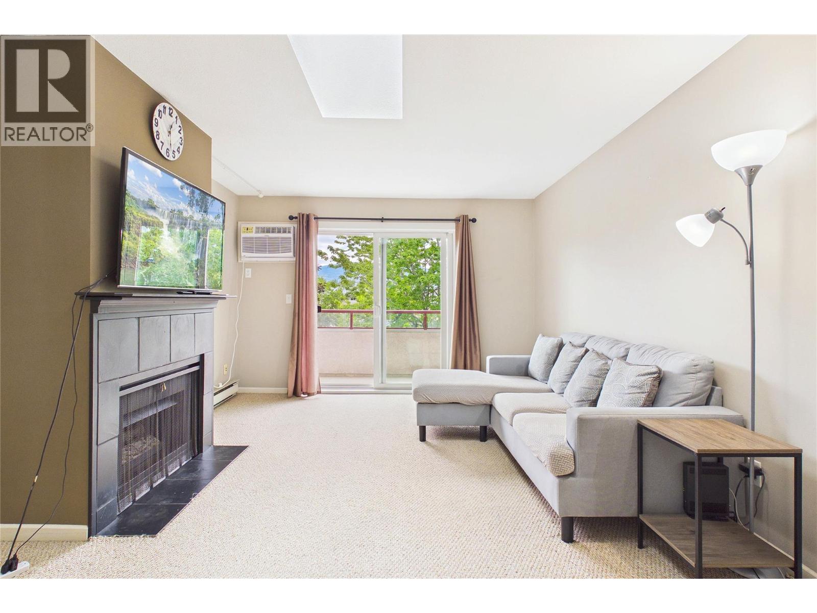993 Klo Road Unit# 303, Kelowna, British Columbia  V4T 2M3 - Photo 3 - 10396790