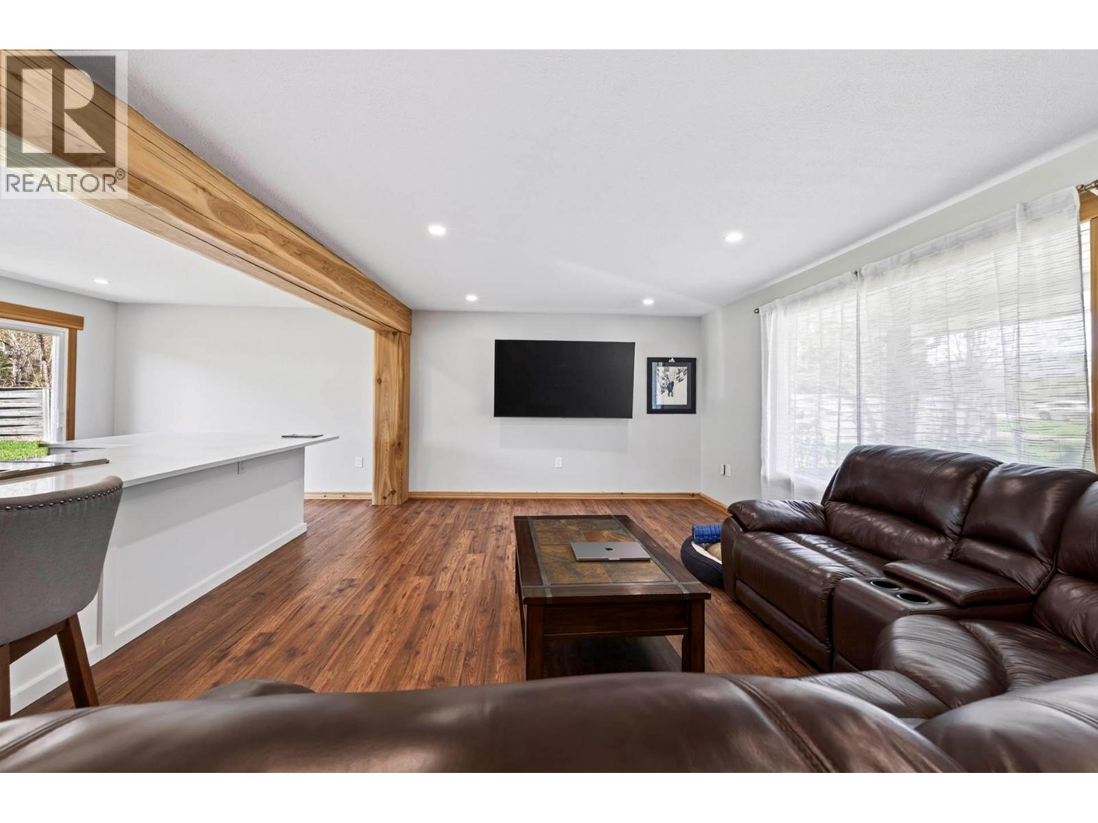 985 Old N Thompson Highway, Clearwater, British Columbia  V0E 1N2 - Photo 12 - 10396672