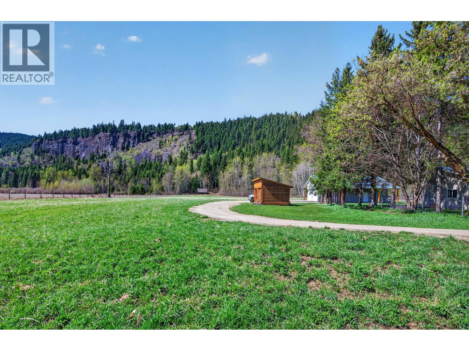 985 Old N Thompson Highway, Clearwater, British Columbia  V0E 1N2 - Photo 44 - 10396672