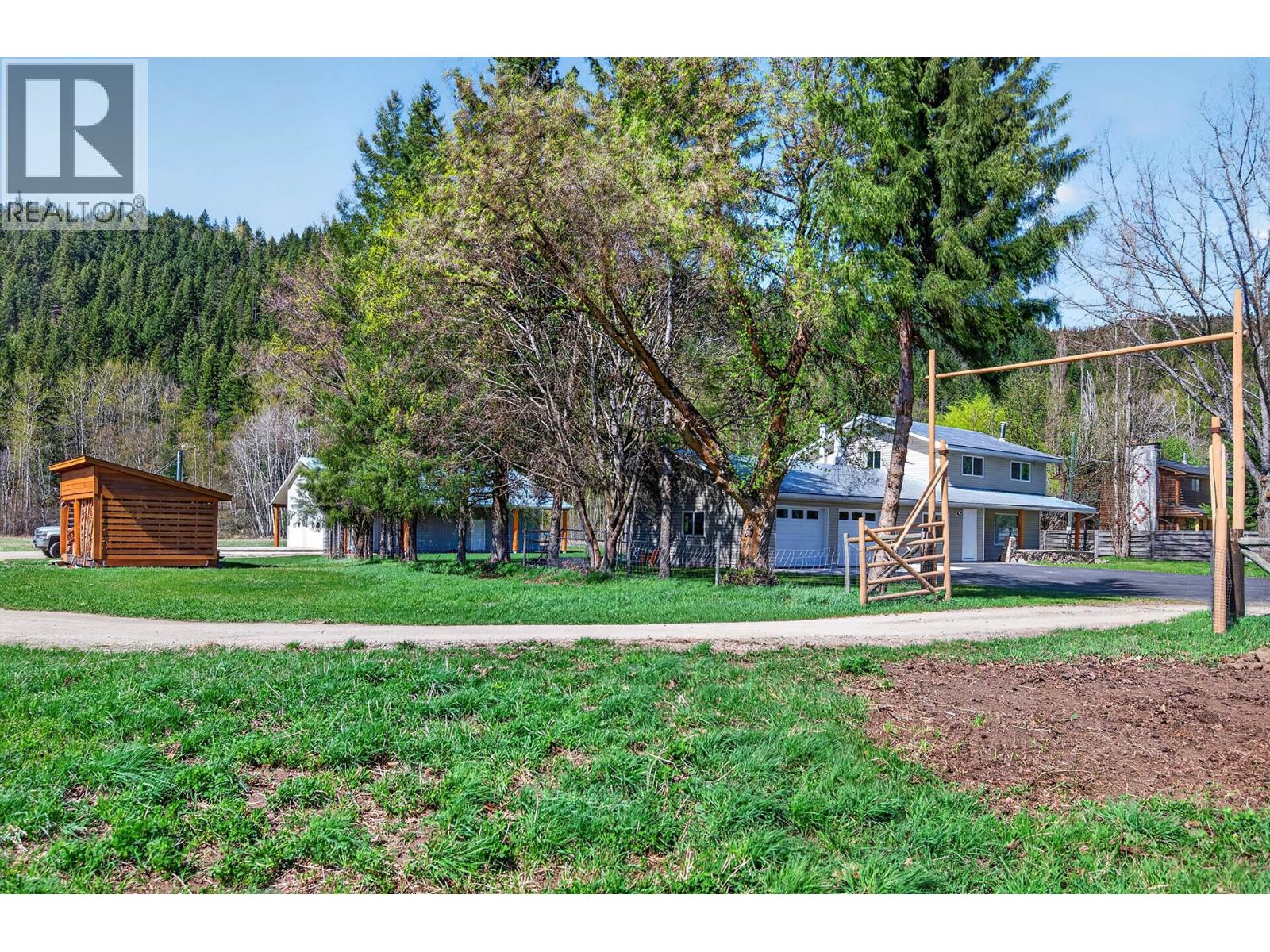 985 Old N Thompson Highway, Clearwater, British Columbia  V0E 1N2 - Photo 46 - 10396672