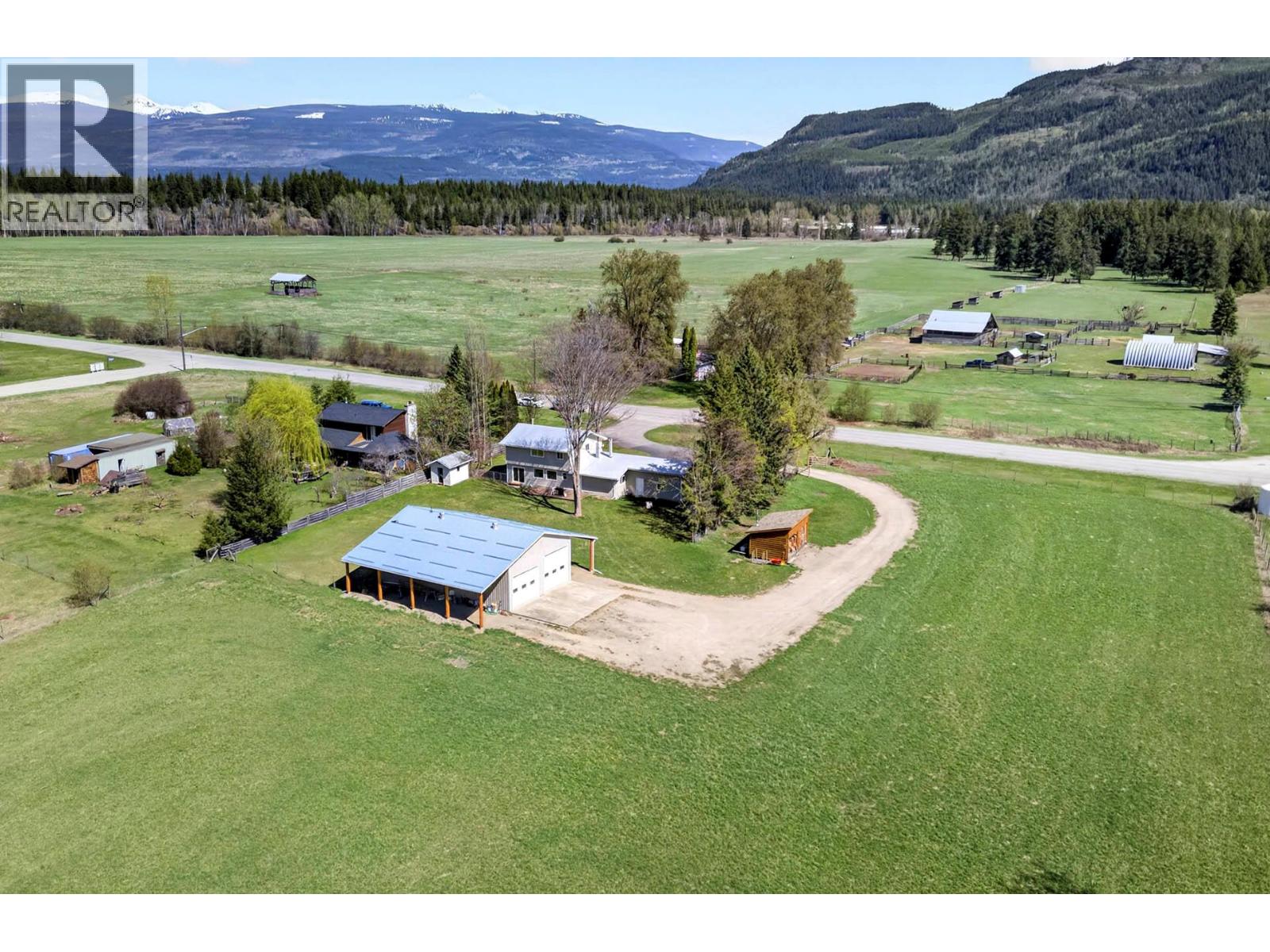 985 Old N Thompson Highway, Clearwater, British Columbia  V0E 1N2 - Photo 72 - 10396672