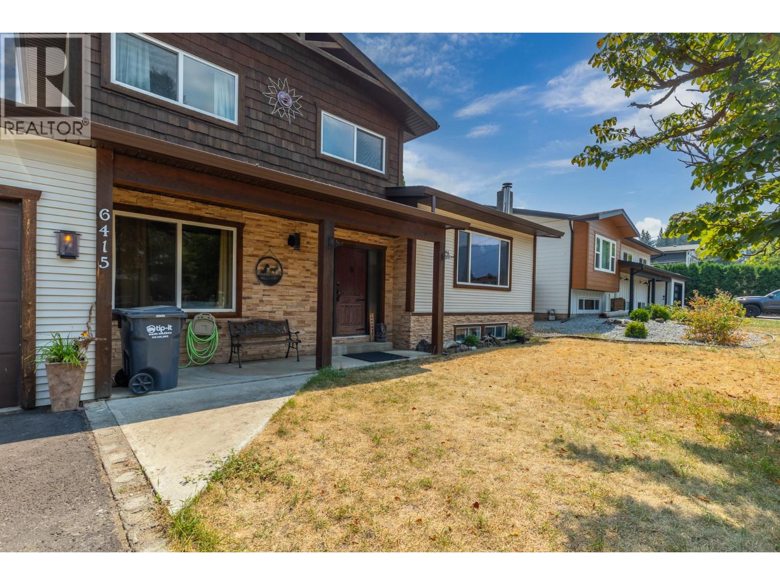 6415 Glendora Way, Coldstream, British Columbia  V1B 3G5 - Photo 2 - 10396752
